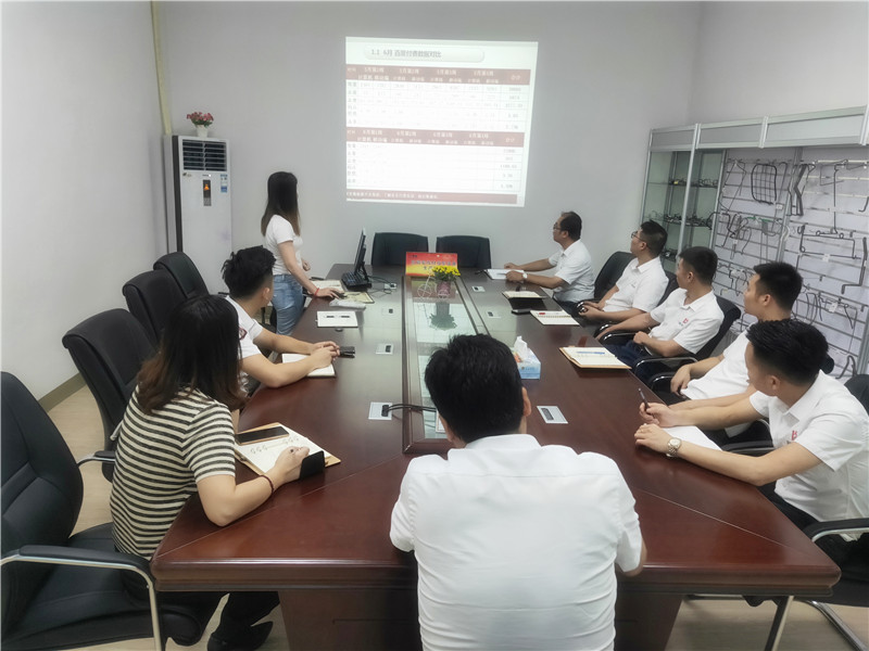 總結使人進步，計劃使人思路清晰——貝朗成型折彎設備